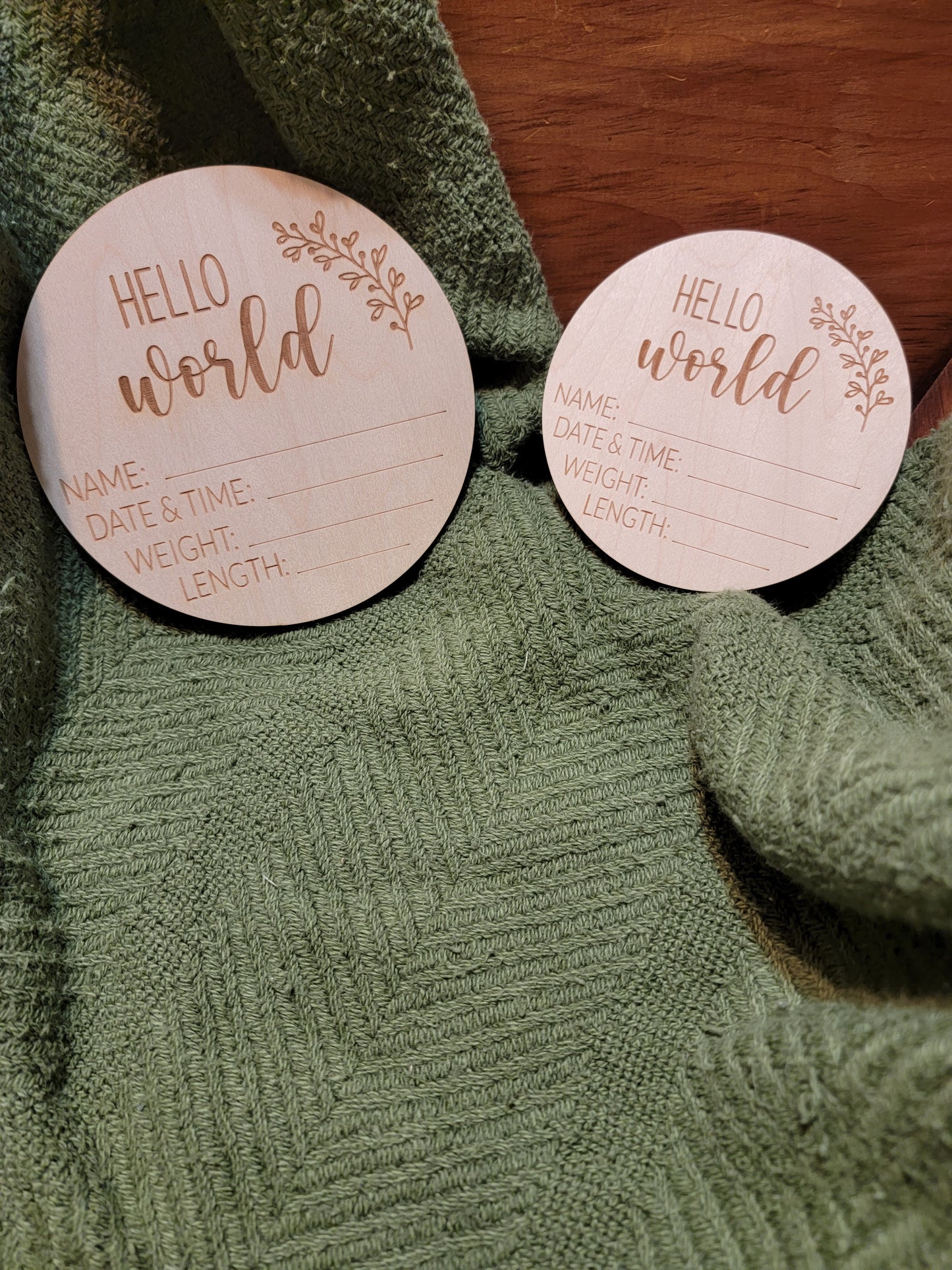 5" Hello world leaf wooden sign