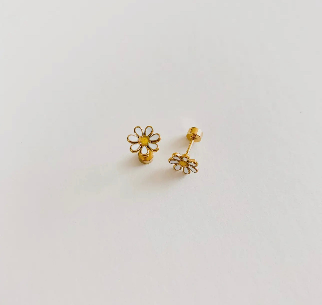 Daisy studs