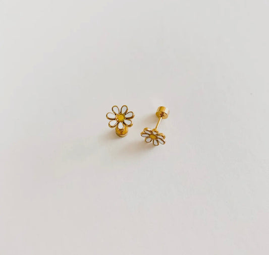Daisy studs